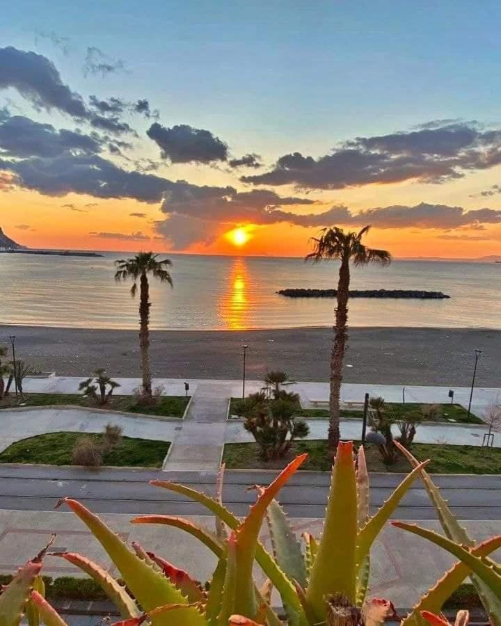 Vient' E Mar Suite Кастеламаре ди Стабия Екстериор снимка